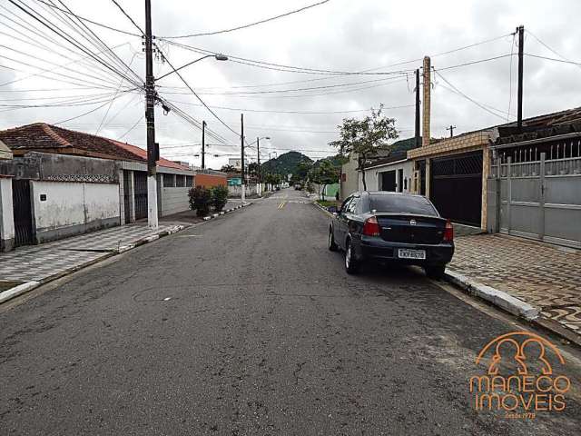 Sobrado à venda, 3 quartos, 1 suíte, 2 vagas, São Jorge - Santos/SP