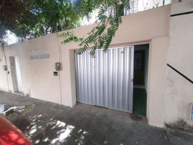 Casa C/ 2 Quartos Para Alugar no Montese, Fortaleza/CE