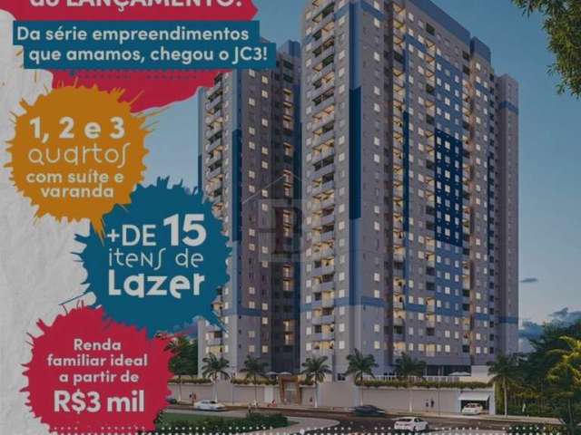 Apartamento de 2 quartos com suíte, varanda e vaga na garagem.