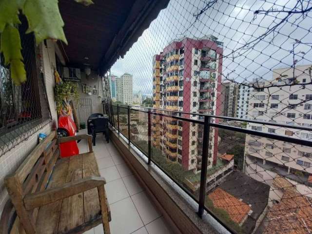 Imperdível apartamento de 3 quartos e 1 suíte em Icaraí, Niterói-RJ - 140m², sala ampla, 4 banheiros e vaga de garagem!