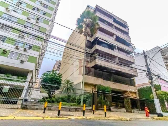 Venda de Apartamento de Luxo em Botafogo, Rio de Janeiro-RJ: 3 Quartos, 1 Suíte, 137m², 2 Vagas de Garagem!