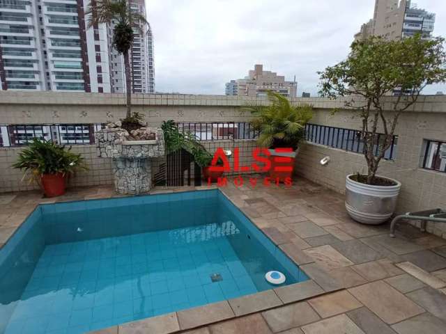 Cobertura com piscina e cinco vagas de garagem - Pompéia / Santos