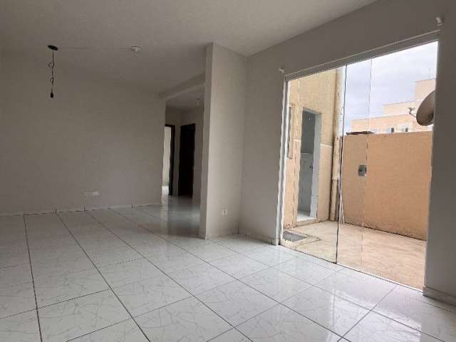 Apartamento térreo  2 dormitórios