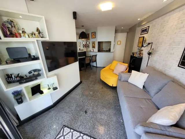 Apartamento NASCENTE com três dormitórios e 73m²