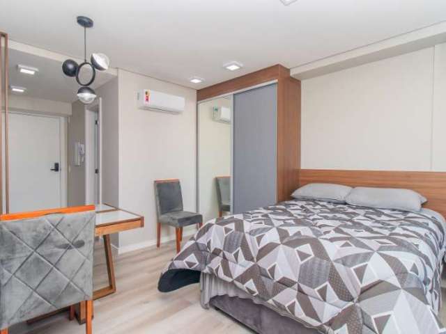 Apartamento com 1 quarto para alugar na Avenida dos Cubanos, 146, Partenon, Porto Alegre, 29 m2 por R$ 2.600