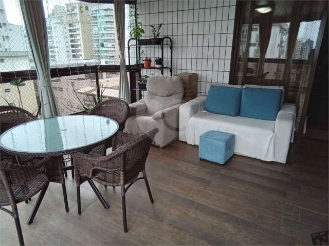 Apartamento com 4 quartos à venda em Gonzaga - SP