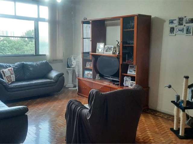 Apartamento com 3 quartos à venda em Vila Belmiro - SP