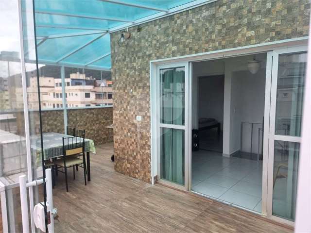 Duplex à venda na praia da Enseada/Guarujá