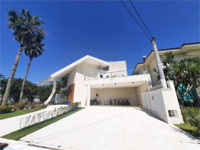 Casa com 6 quartos à venda ou para locação em Jardim Acapulco - SP