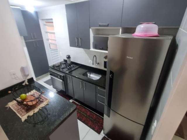 Apartamento 55m² / Moveis Planejados / Quintal e Varanda.