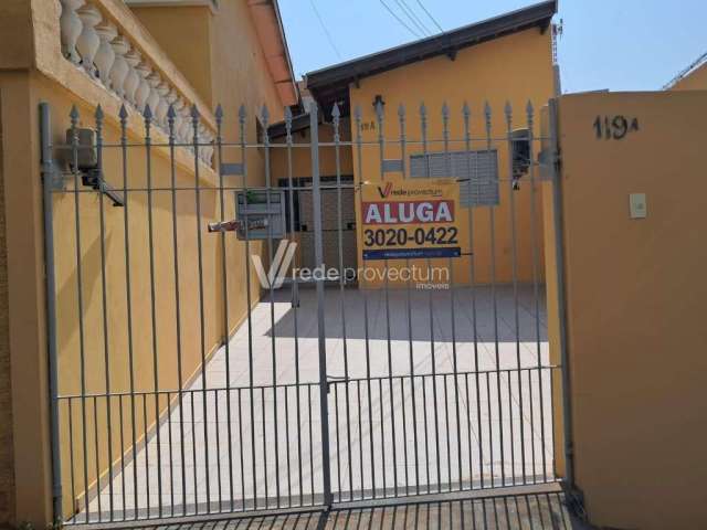 Casa com 2 quartos para alugar na Araçatuba, 119A, Taquaral, Campinas, 70 m2 por R$ 2.300