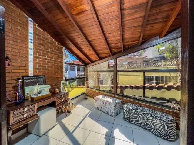 Sobrado com 3 dormitórios à venda, 230 m² por R$ 960.000,00 - Jardim São Paulo - São Bernardo do Campo/SP