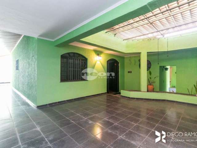 Sobrado com 5 dormitórios à venda, 450 m² por R$ 910.000,00 - Dos Casa - São Bernardo do Campo/SP