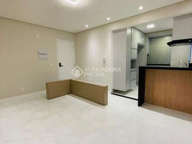 Apartamento com 2 dormitórios à venda, 55 m² por R$ 675.000 - Jardim do Mar - São Bernardo do Campo/SP