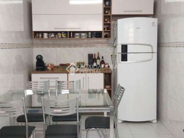 Casa com 3 dormitórios à venda por R$ 660.000,00 - Jardim Copacabana - São Bernardo do Campo/SP