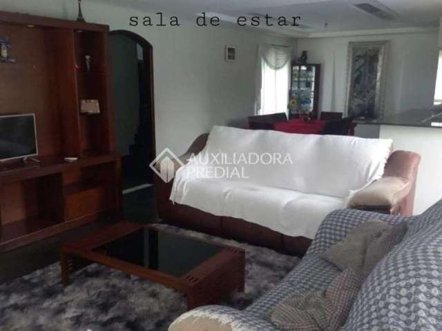 Casa com 4 dormitórios à venda, 376 m² por R$ 1.300.000,00 - Nova Petrópolis - São Bernardo do Campo/SP