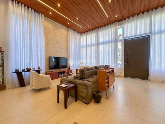 Casa com 3 dormitórios à venda, 430 m² por R$ 3.680.000 - Parque Terra Nova II - São Bernardo do Campo/SP