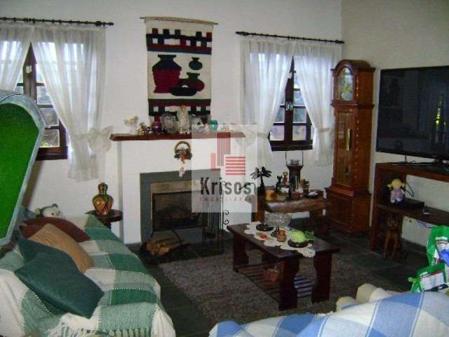 Casa com 280m² no condomínio Horizontal Park em Cotia, por apenas R$ 850.000,00