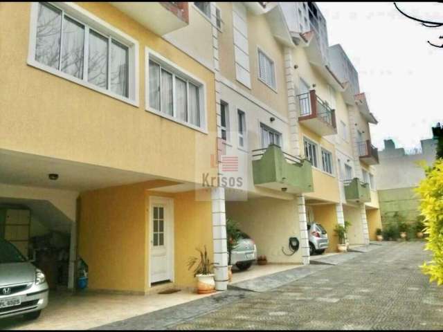 Casa em condomínio fechado pertinho de tudo!