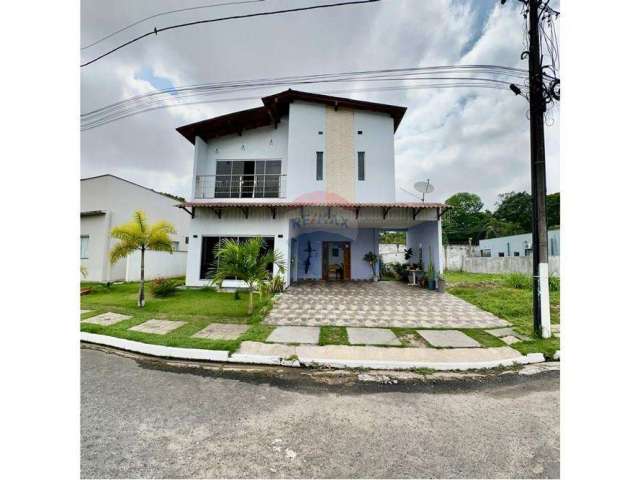 Casa Moderna e Completa no Condomínio Guanabara