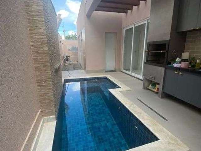 Casa Térrea Belvedere 2 com 3 Suítes Piscina e Churrasqueira, sala com pé direito duplo, ilha