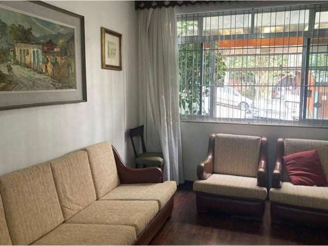 Casa com 3 quartos à venda na Rua Viaza, 427, Jardim Aeroporto, São Paulo por R$ 690.000