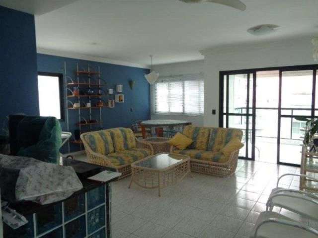 Apartamento com 4 dormitórios à venda, 180 m² por R$ 850.000,00 - Praia das Pitangueiras - Guarujá/SP