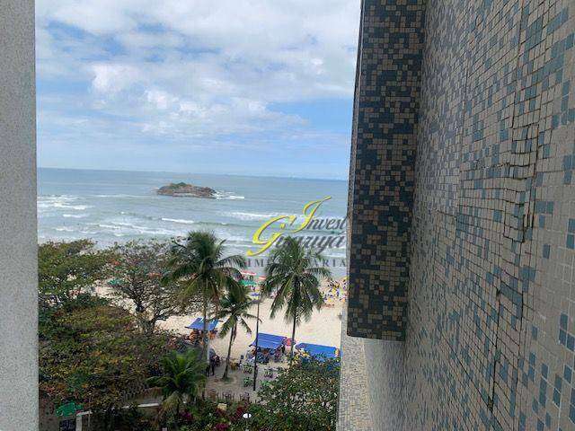 Apartamento com 3 dormitórios (2 suítes), frente ao mar, vaga de garagem na Praia das Pitangueiras no Guarujá/SP