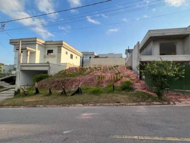 Terreno à venda de 362m² | Condomínio Verana - Putim | São José dos Campos |