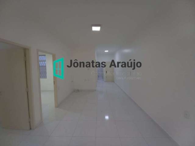 Apartamento térreo, reformado, 3 quartos, perto do metrô!