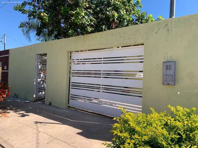 Casa para Venda em Cuiabá, Residencial Coxipó, 2 dormitórios, 1 banheiro, 1 vaga