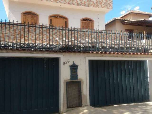 Casa com 3 quartos à venda na Rua Senhora do Brasil, Cachoeirinha, Belo Horizonte, 410 m2 por R$ 1.201.000