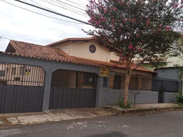 Casa com 3 quartos à venda na Rua Joaquim Francisco da Silveira, Ipiranga, Belo Horizonte, 260 m2 por R$ 810.000