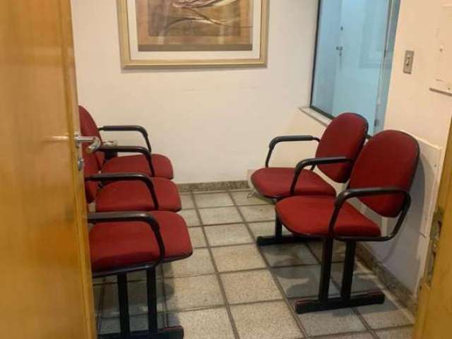 Sala Comercial para Venda em Juiz de Fora, Centro, 5 banheiros, 4 vagas