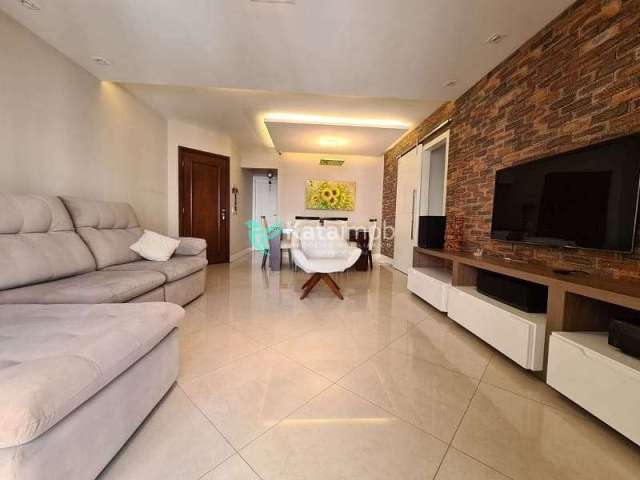 Apartamento com bela decoração à venda, 3 dormitórios, 2 Suítes e sacada.Saúde, São Paulo, SP