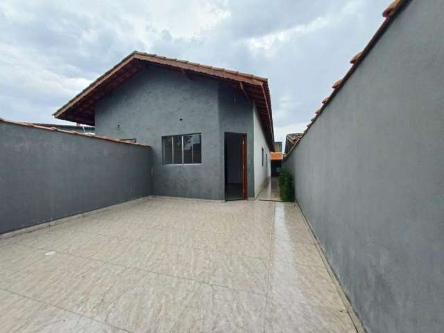 Casa á Venda no Jardim Regina em Itanhaém/SP