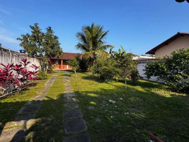 Casa á Venda no Jardim Regina em Itanhaém/SP