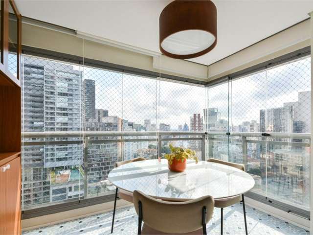 Apartamento Z Pinheiros andar alto vista livre porteira fechada