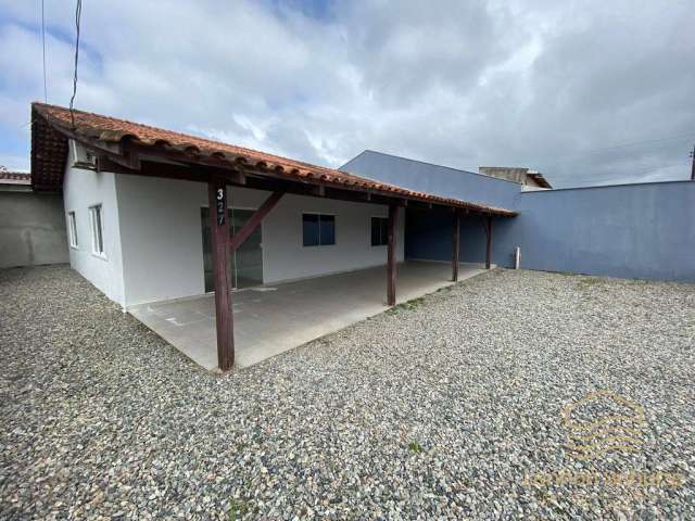 Casa com 3 quartos sendo 1 suíte em Balneário Barra do Sul - Salinas