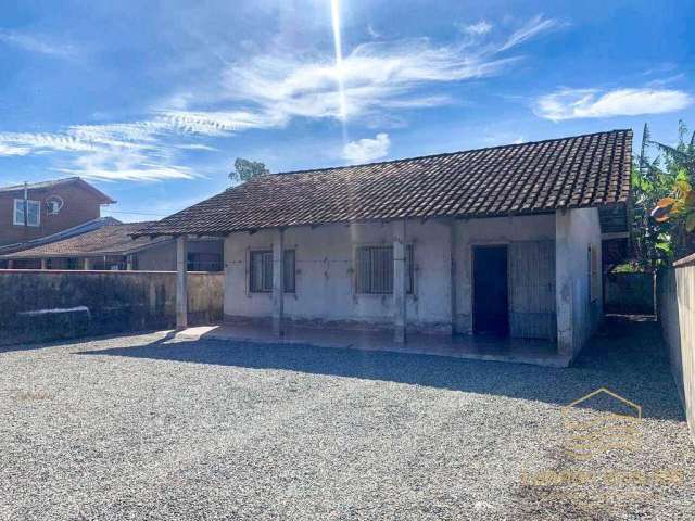 Casa com 3 quartos próximo do mar em Balneário Barra do Sul - Salinas