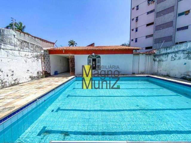 Casa Plana com piscina e 3 quartos à venda, 396 m² por R$ 530.000 - Papicu - Fortaleza/CE