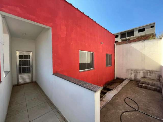 Oportunidade ! Casa Nova com 3 Dormitórios e Quintal em Terras Altas