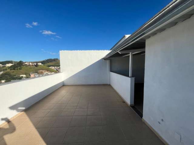 Linda Cobertura Nova com 2 Quartos Elevador e Terraço no Francisco Bernardino