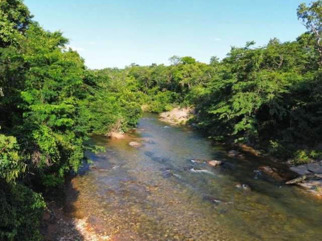 Chácara beira de rio, estrada de chapada com acesso direto do asfalto