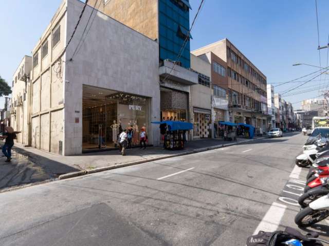 Conjunto de Lojas Comerciais no Brás - São Paulo.