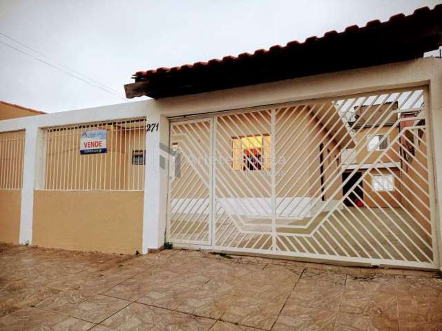 Casa para Venda em Arujá, Parque Rodrigo Barreto, 4 dormitórios, 3 banheiros, 6 vagas