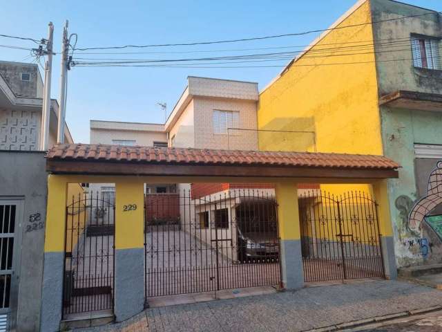 Casa - Padrão, para Aluguel em São Paulo/SP