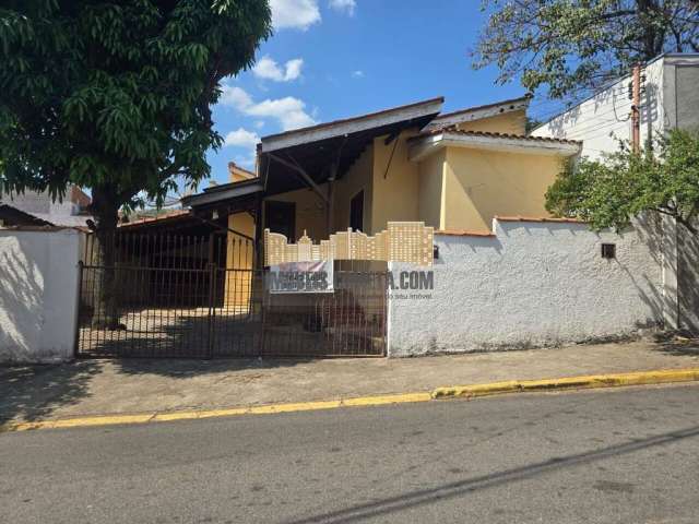 Casa em Vila Três Irmãos, Águas da Prata/SP