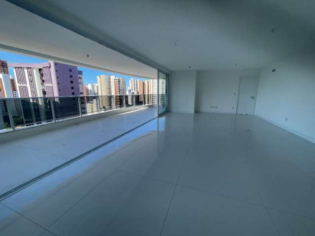 Excelente apartamento no Meireles com 271m², 4 suítes, 5 vagas e lazer super completo