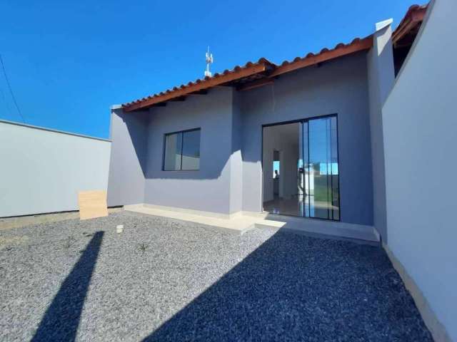 Casa a venda ao lado da lagoa em Barra Velha